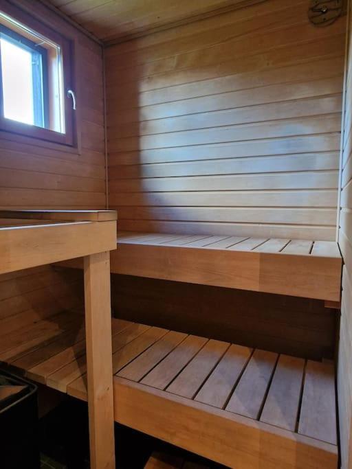 Villa Silve, Yhden Makuuhuoneen Omakotitalo. Lohja